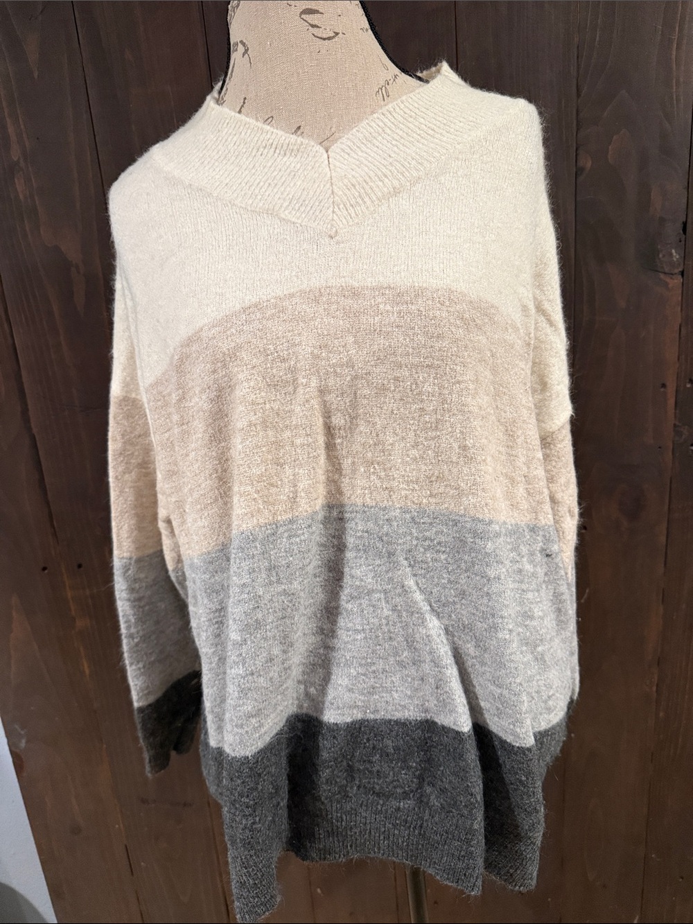 debut Colorblock V-Neck Sweater in Cream, Tan & Gray